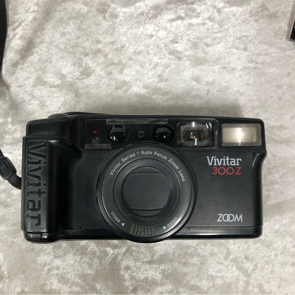 Vintage Vivitar 300Z camera zoom w/bag lens tissue cleaner & manual NOT TESTED